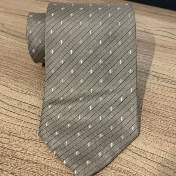 HUGO BOSS Grey Geometric Striped Silk Neck Tie - Picture 1 of 7